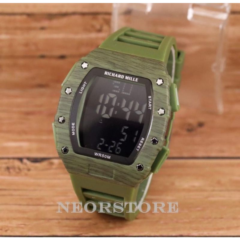 Jam Tangan Sporty Digital Terlaris Jam Tangan Pria Tahan Air