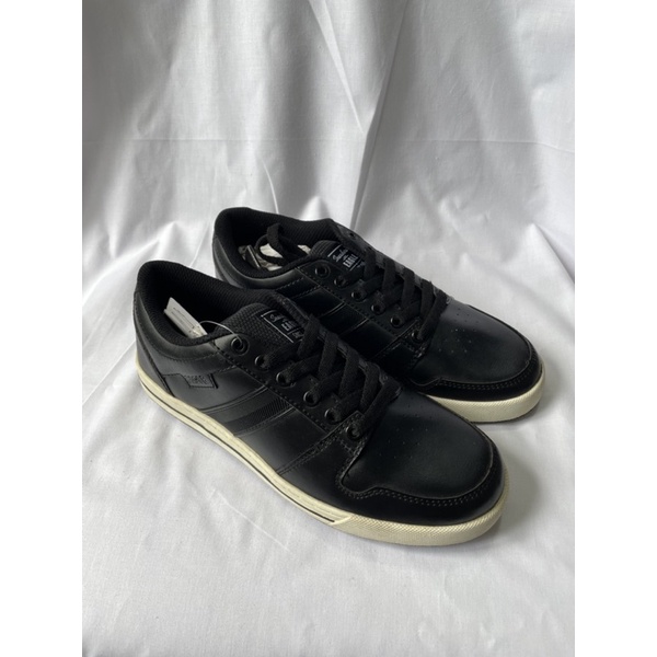 Sepatu Hitam Putih Eagle Ruby