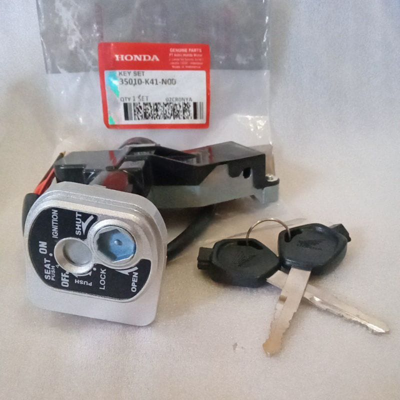 Kunci motor honda beat