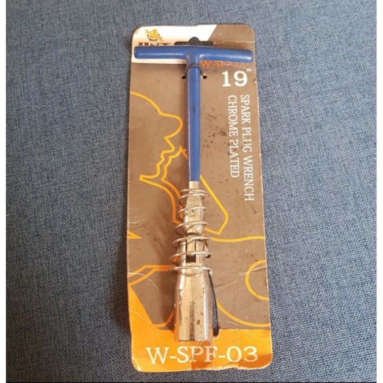 IWT Kunci busi Flexible T 19 mm