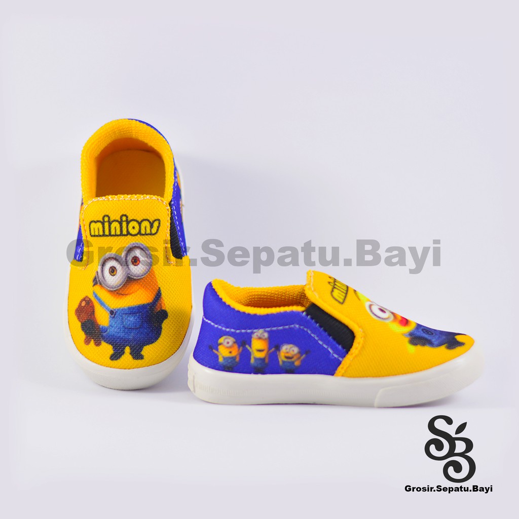 sepatu anak laki-laki karakter minion murah