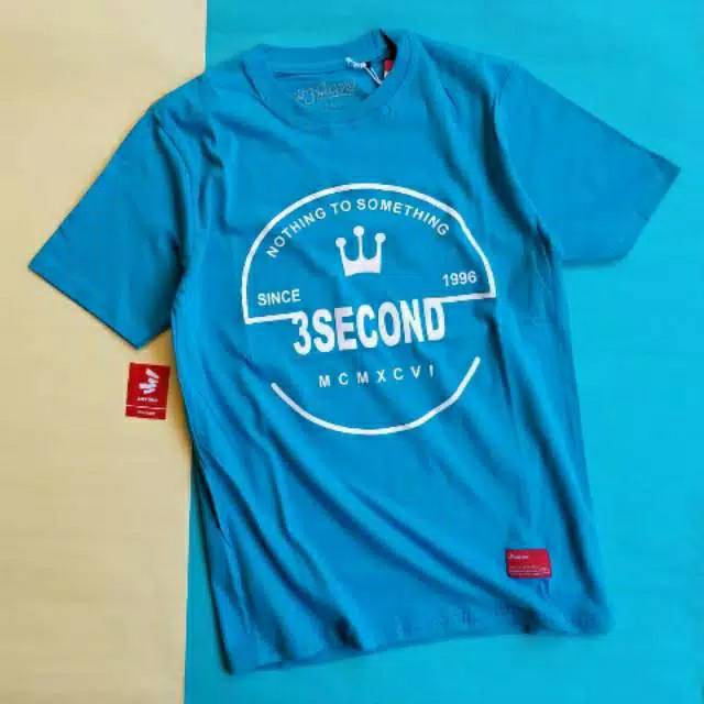 Kaos 3second warna biru muda