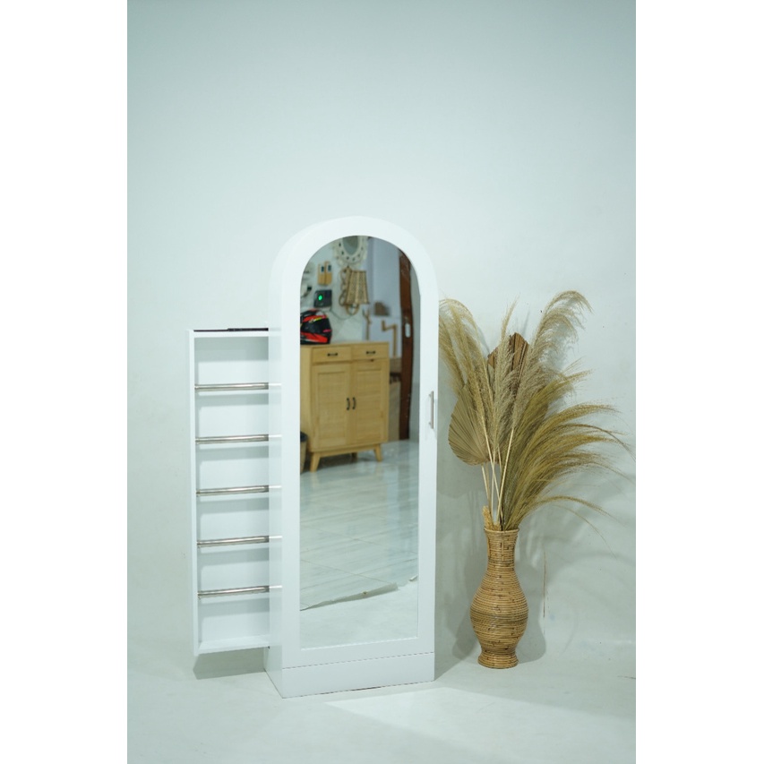 Lemari Hijab Multifungsi