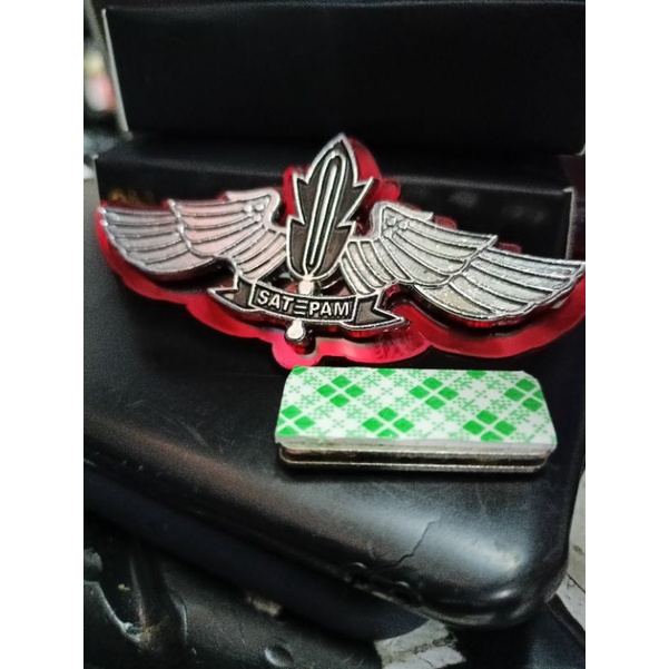 lencana wing satpam silver