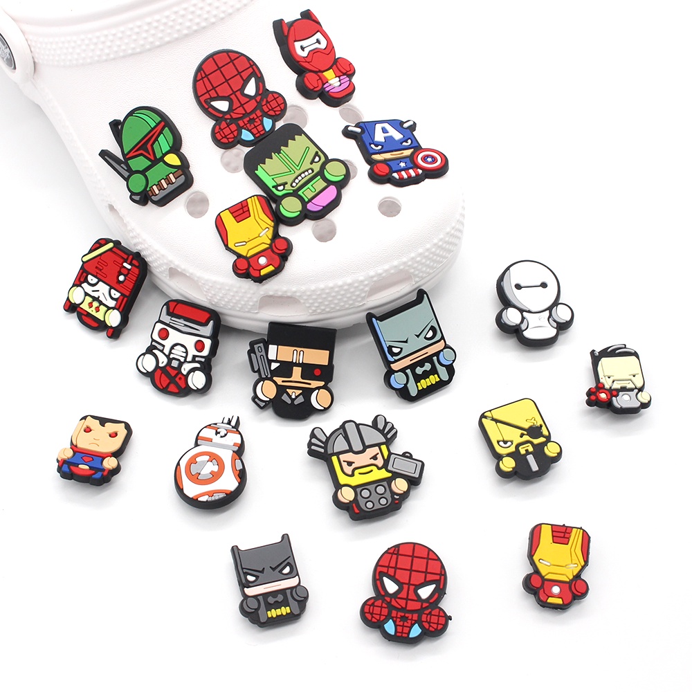 Super hero Jibbitz Crocs pin wanita charms sandal DIY Marvel pria Aksesoris Bahan Untuk Dekorasi Sepatu Hadiah anak laki-laki