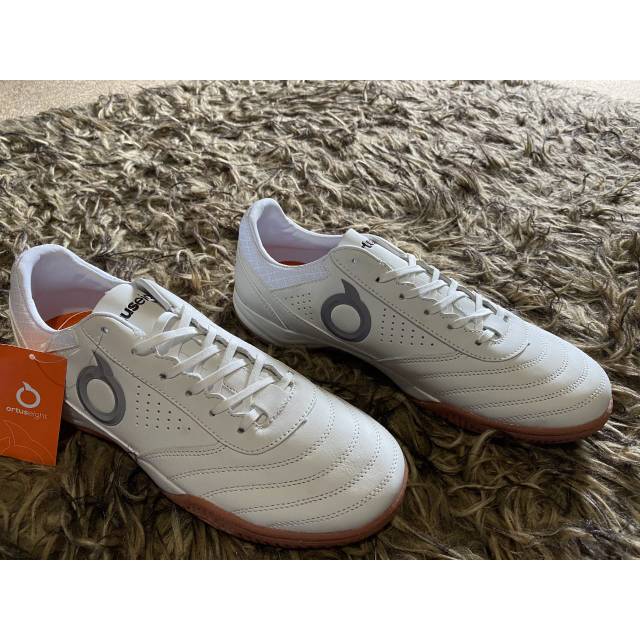 Ortuseight Jogosala Savage BBS Se White/ Gum