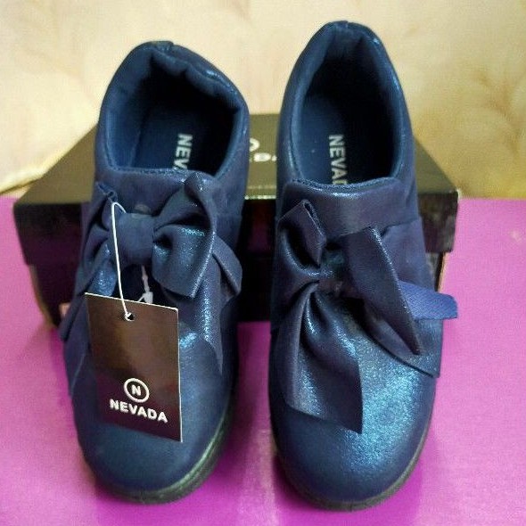 nevada sepatu anak perempuan sneakers  navi size 31