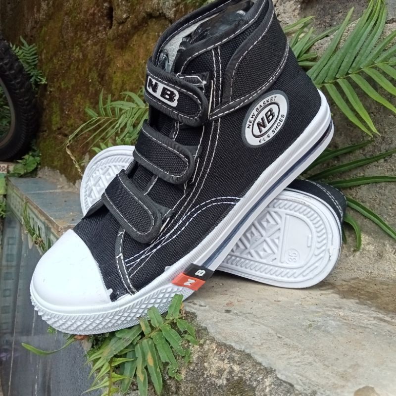 New Basket - Sepatu Sekolah Anak Pria Wanita Boot atau tinggi Model hitam putih dan hitam polosTempel Tiga Size 28 - 38