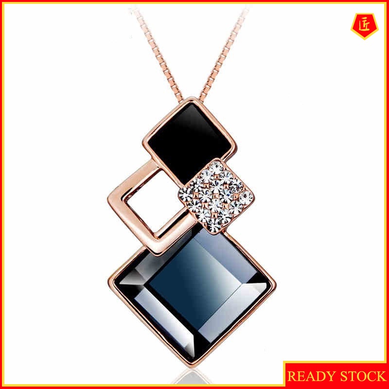 [Ready Stock]Fashion Simple Crystal Necklace Temperament Wild Diamond Pendant