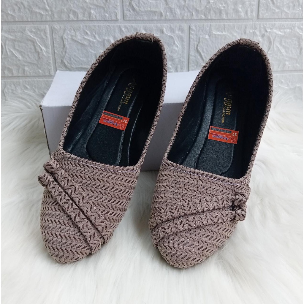 Flatshoes Wanita Terbaru Sepatu Wanita Murah dixie sol karet krem