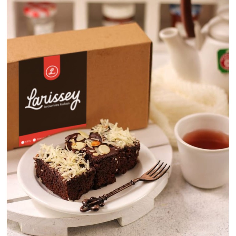 

Larissey Brownies / Brownies Kukus / Brownies Coklat / Brownies Murah dan Enak