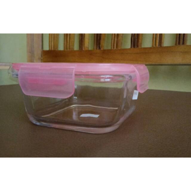 Lunch box kaca dan plastik