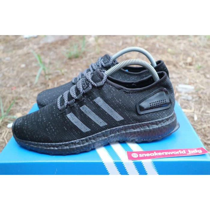 LARIS SEPATU RUNNING PRIA CASUAL ADIDAS YEEZY BOOST 350 MEN