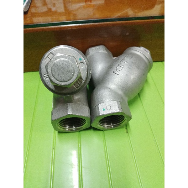 Y strainer kitz ss 304 1" 20k drat
