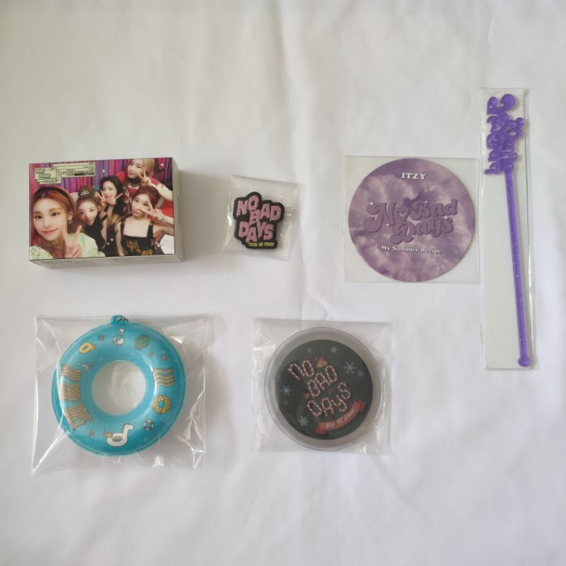[READY] ITZY NO BAD DAYS Pin Wappen Tube Keyring Puzzle Muddler Hand Warmer No Bad Days Official ITZ