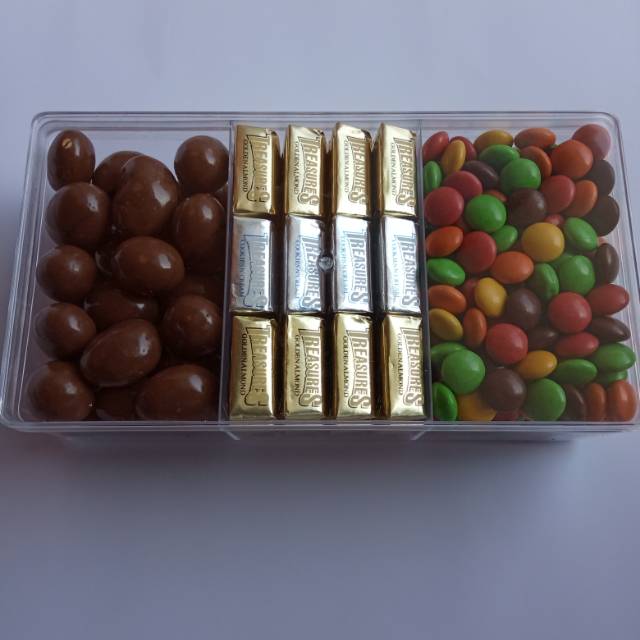

Scandia dan Delfi Coklat toples sekat3 700 g