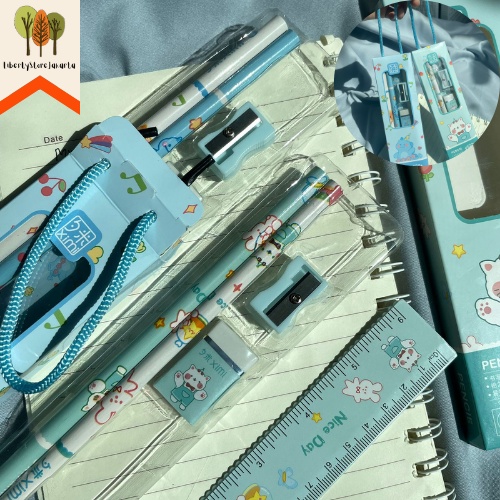 

Paket Ximi Alat Tulis Set 5 in 1 Murah Bertali Isi Pensil Penggaris Penghapus Rautan Hampers Souvenir Kado Lucu Ready Grosir