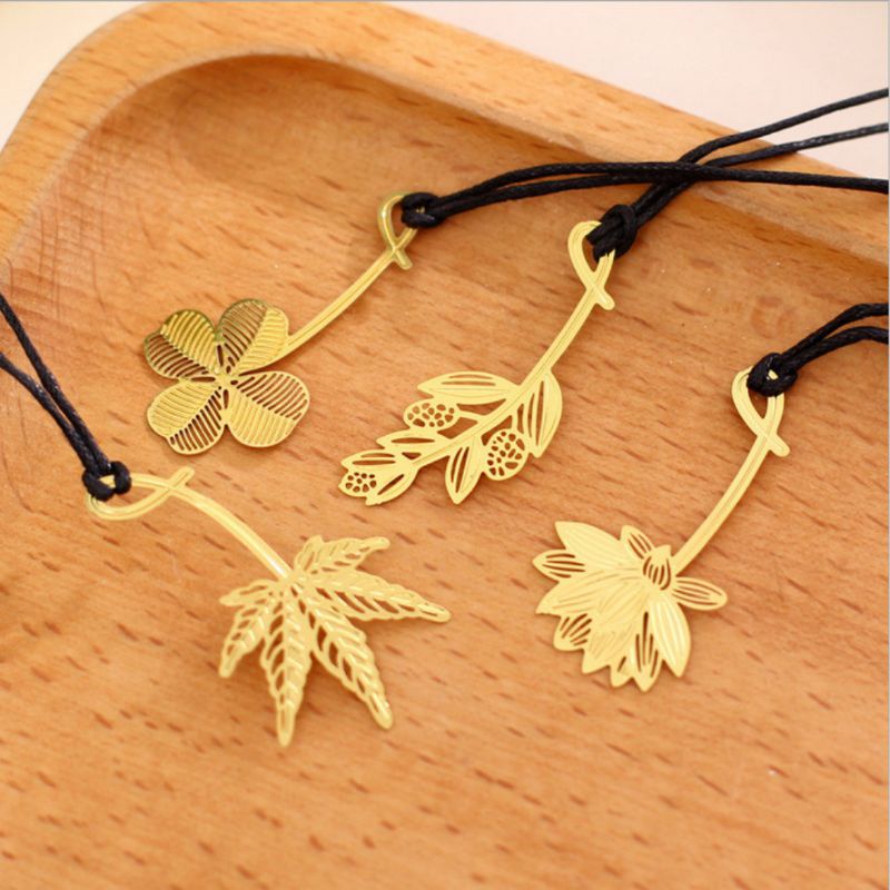 

Bookmark Pembatas Buku Daun Metal