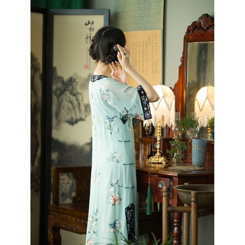 Qingfeng Ruo die - 2022 summer new style - imitation Wanqing antique clothes, retro collarless inver