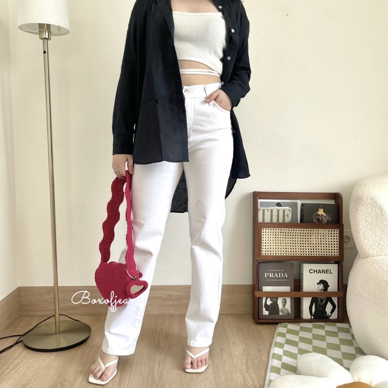 Boxofjeans - MERLYN Stretchy HW Loose Jeans - WHITE