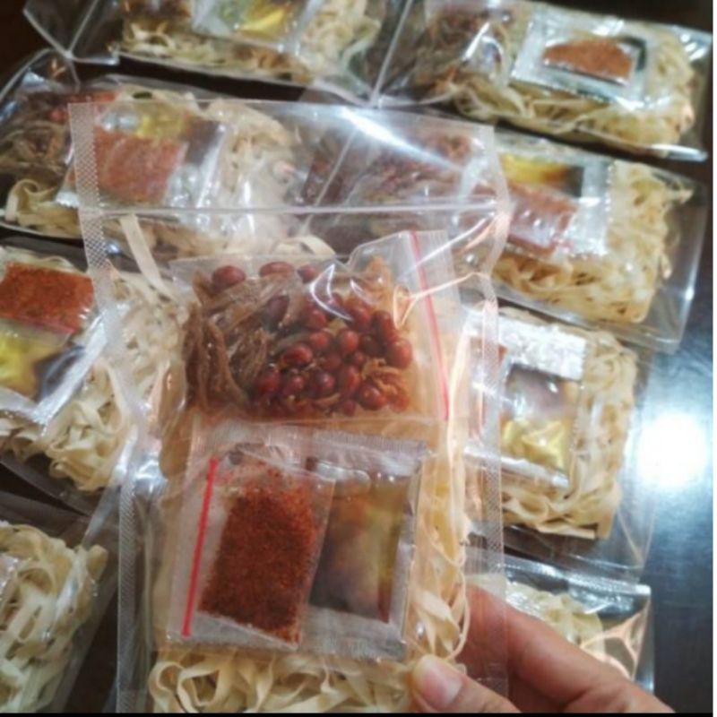 

ready COD mi kuah kwetiauw | mi goreng kwetiaw kalimantan