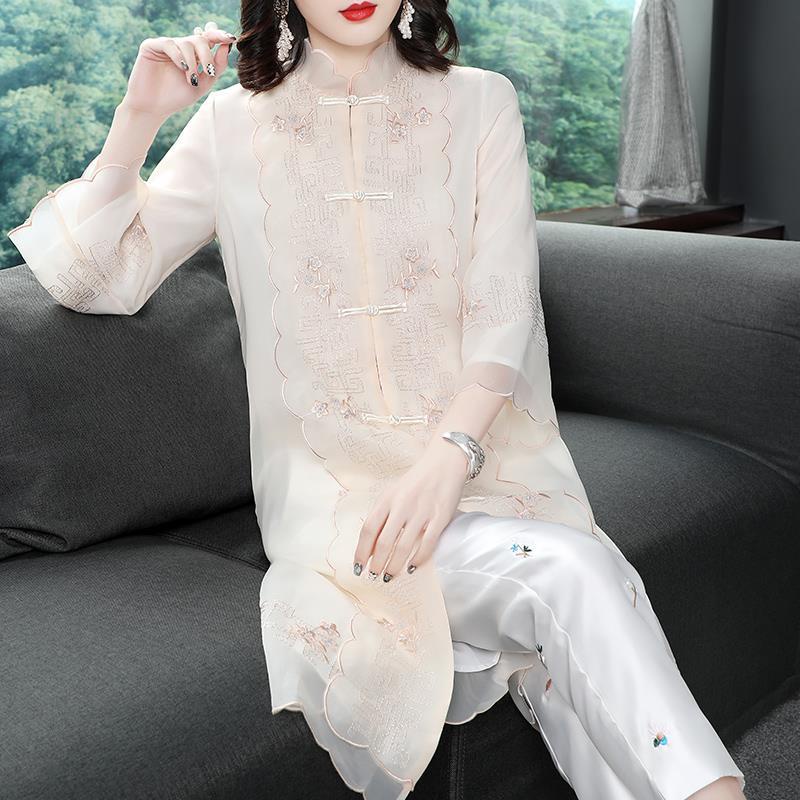 New style embroidered Chinese cheongsam 2022