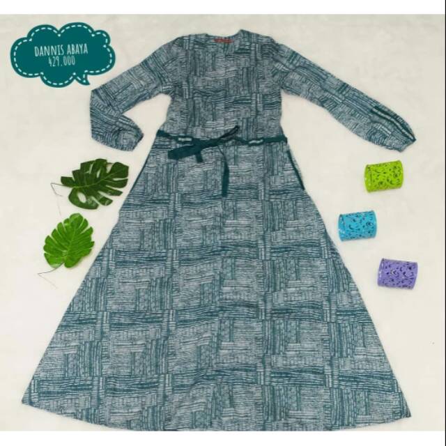 Family in Tosca (sarimbit) by Dannis