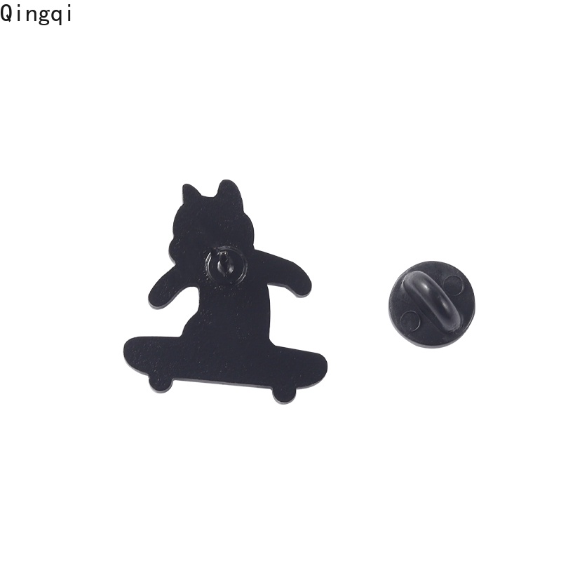 Bros Pin Enamel Bentuk Kartun Anjing Skateboard Bahan Metal Untuk Hadiah Teman