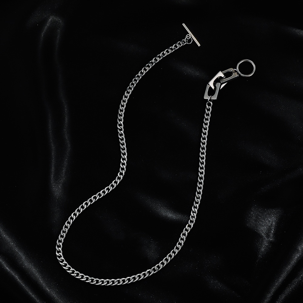 Kalung Baja Titanium Gesper OT Gesper Geometris Persegi Berongga Sederhana Rantai Klavikula Pria Dan Wanita Gaya Hip-hop