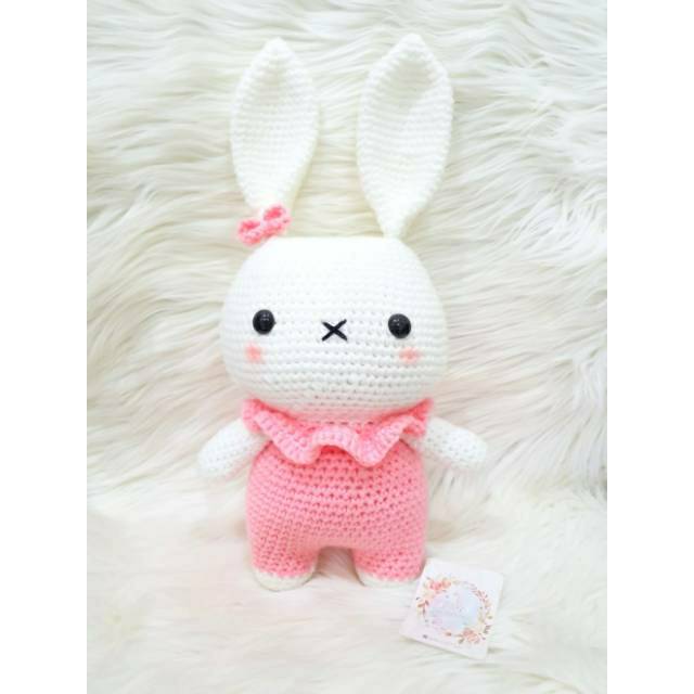 Boneka rajut Annas bunny doll