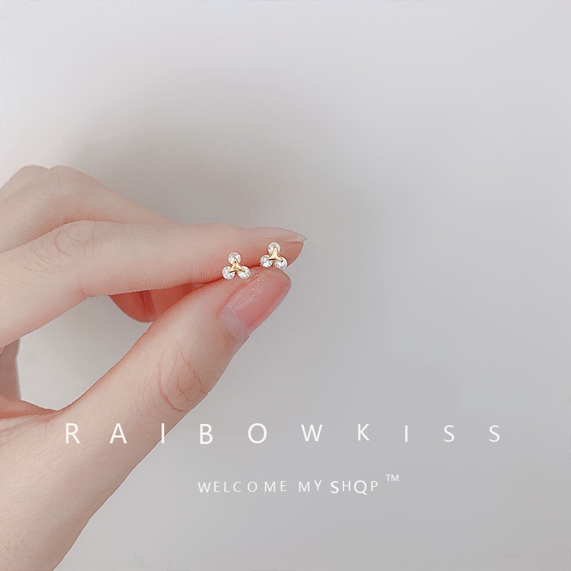 925 Perak Jarum Segitiga Kristal Mini Ear Studs Baru Musim Panas Emas Geometris Anting-Anting Mahasiswa Wanita Anting-Anting