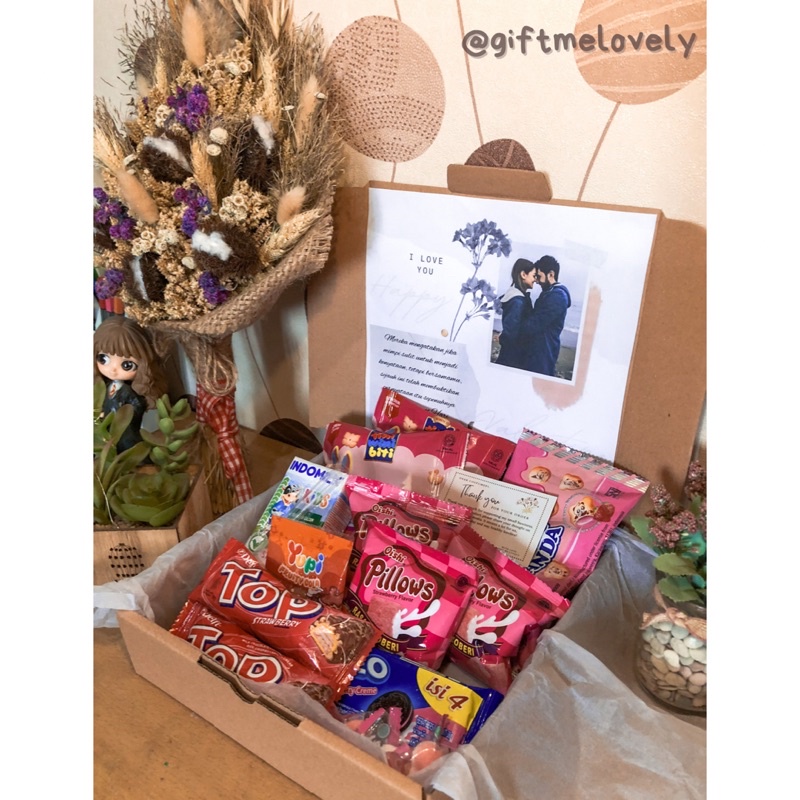 

HAMPERS SNACK BOX MURAH / GIFT BOX SNACK / SNACK BOX WISUDA / HAMPERS ULANG TAHUN / KADO LEBARAN DAN RAMADHAN / HAMPERS MURAH