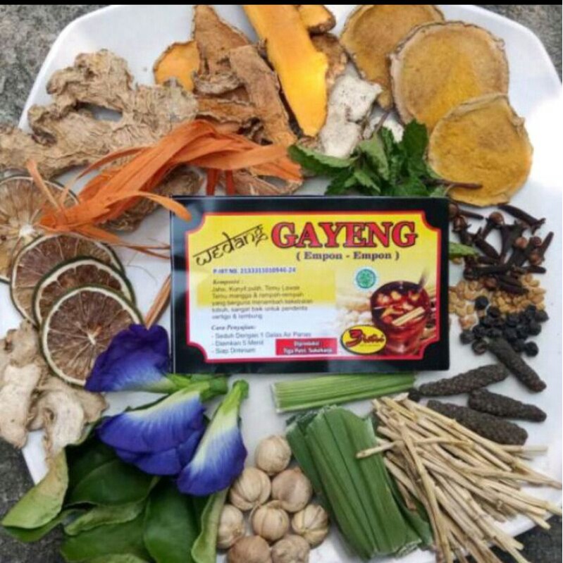 

Wedang Gayeng (3 Putri)