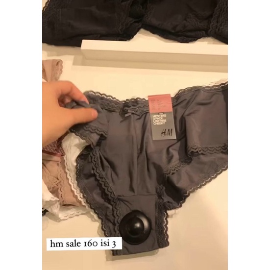 H&M CELANA DALAM WANITA