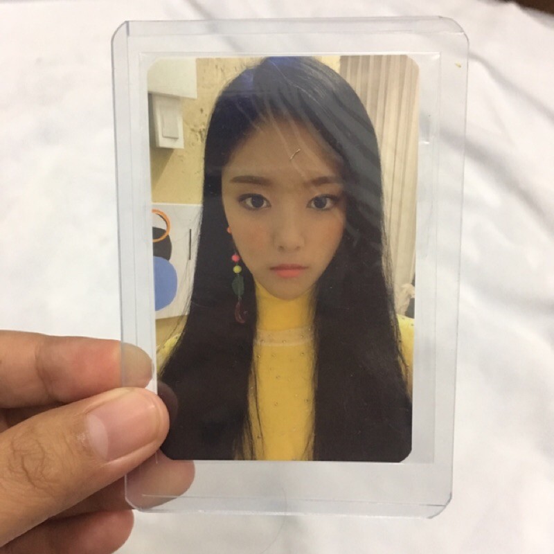 [ READY ] LOONA HYUNJIN PHOTOCARD ALBUM 12:00
