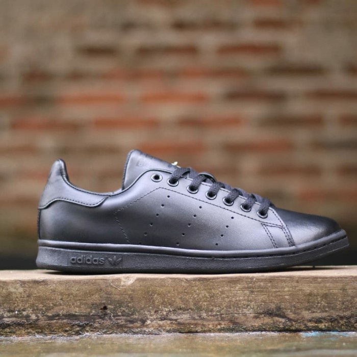 ADIDAS STAN SMITH ALL BLACK ORIGINAL BNIB