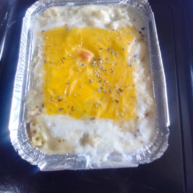 

Creamy Macaroni beef n cheesee