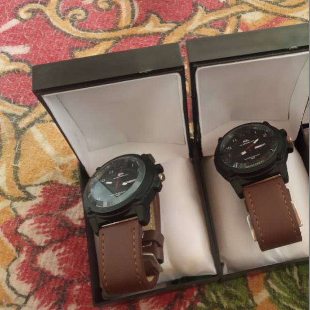 jam tangan pria Quick Silver