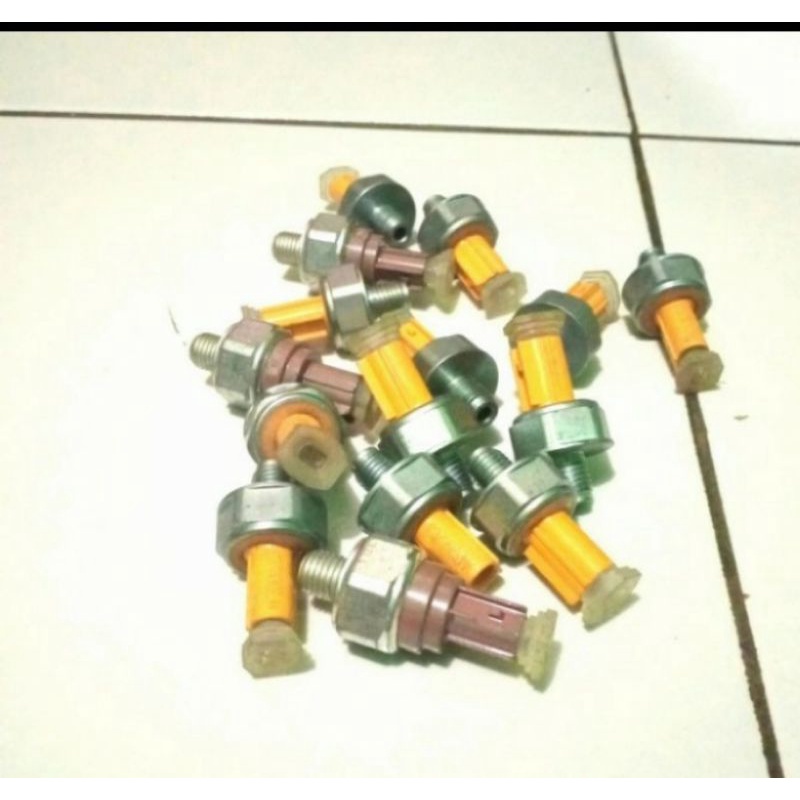 switch oli matic mobil honda  original