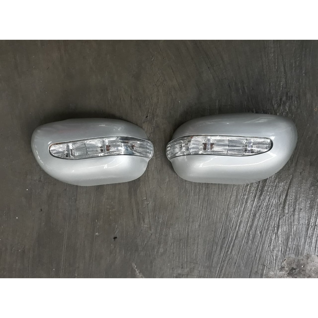 COVER SPION AVANZA LAMA VVTI 2010 - 2012 (SILVER + LAMP)