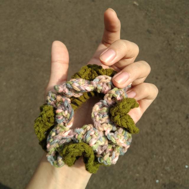 'AKSARA' - Scrunchies Rajut / Ikat Rambut Rajut