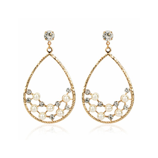 LRC Anting Tusuk Fashion Golden Drop-shaped Alloy Acrylic Pearl Earrings With Diamonds K44368