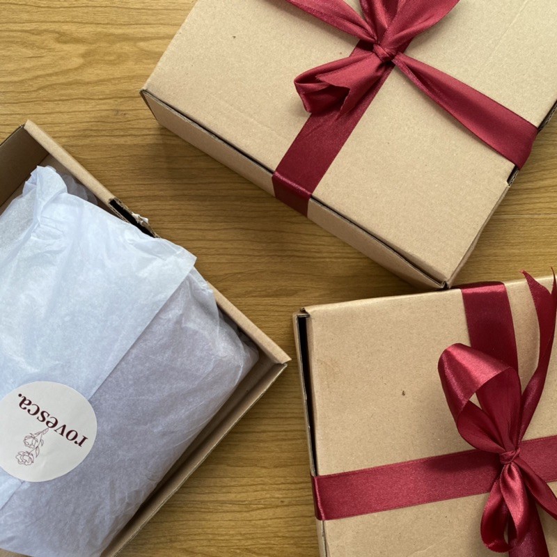 

GIFT PACKAGE / BOX KADO