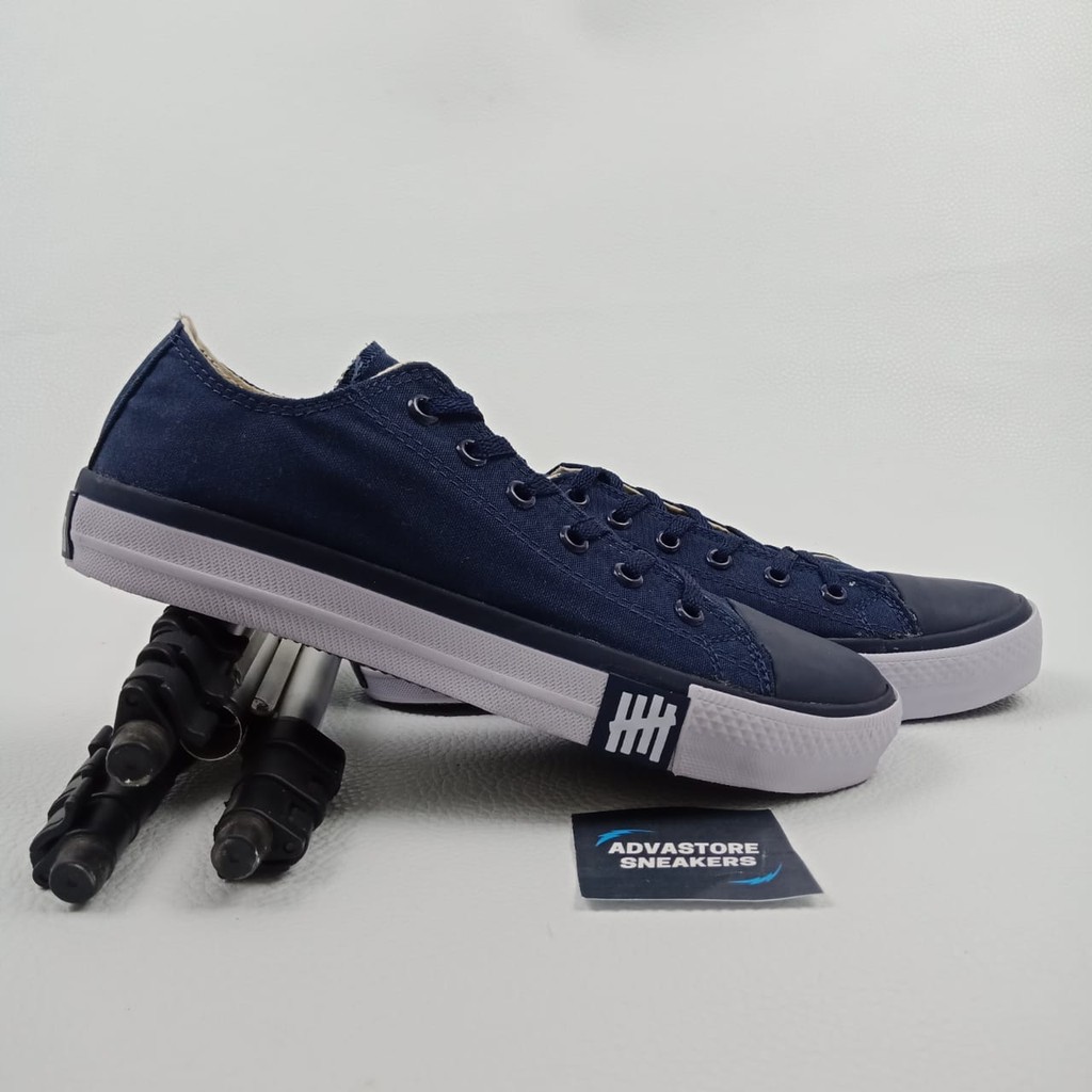 PROMO SEPATU CONVERSE ALL STAR UNDEFEATED CHUCK TAYLOR CT 2 ALLSTAR PETIR-2