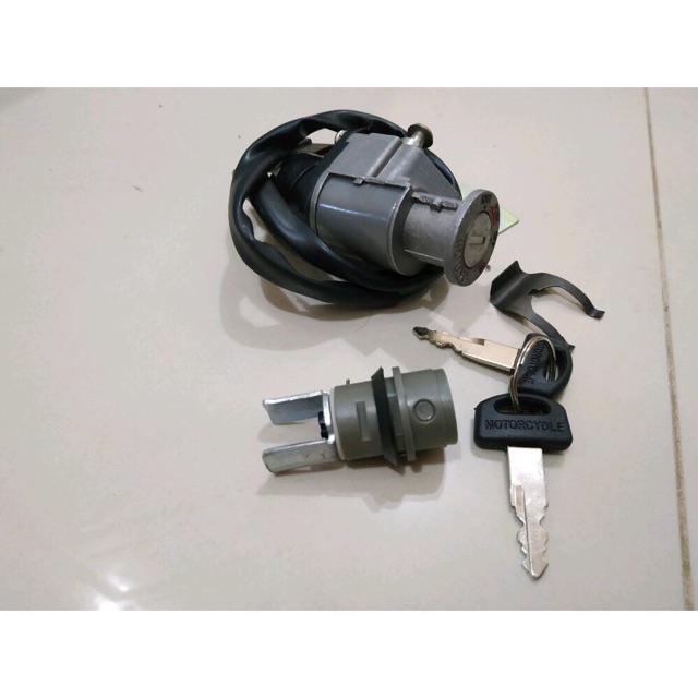 Kunci kontak astrea grand