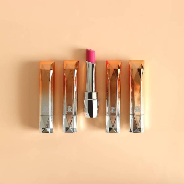 LA TULIPE Maxi Matte Lipstick