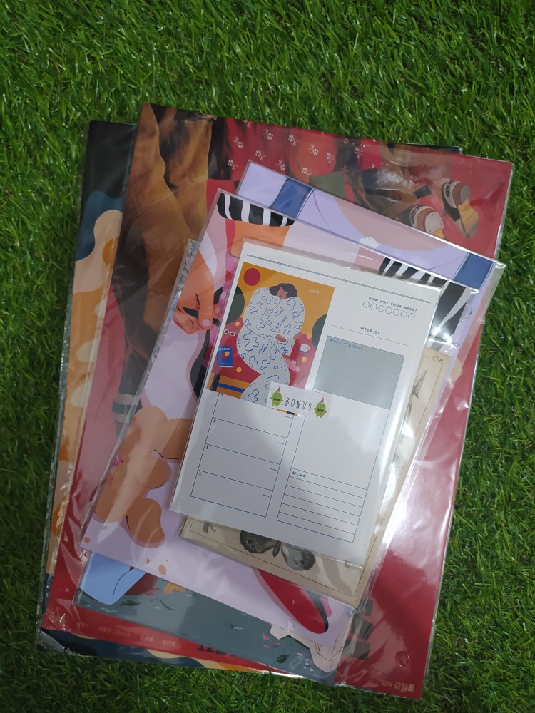 Poster Aesthetic Animation