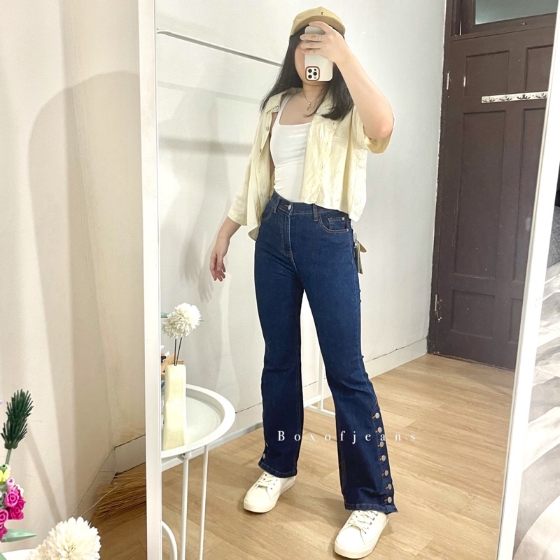 Boxofjeans - MILA Button Cutbray Jeans - DARK BLUE