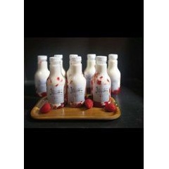

Strawberry Cheese Milk