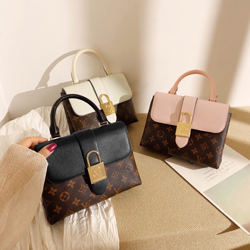 Tas Selempang Wanita LV Locky BB Monogram